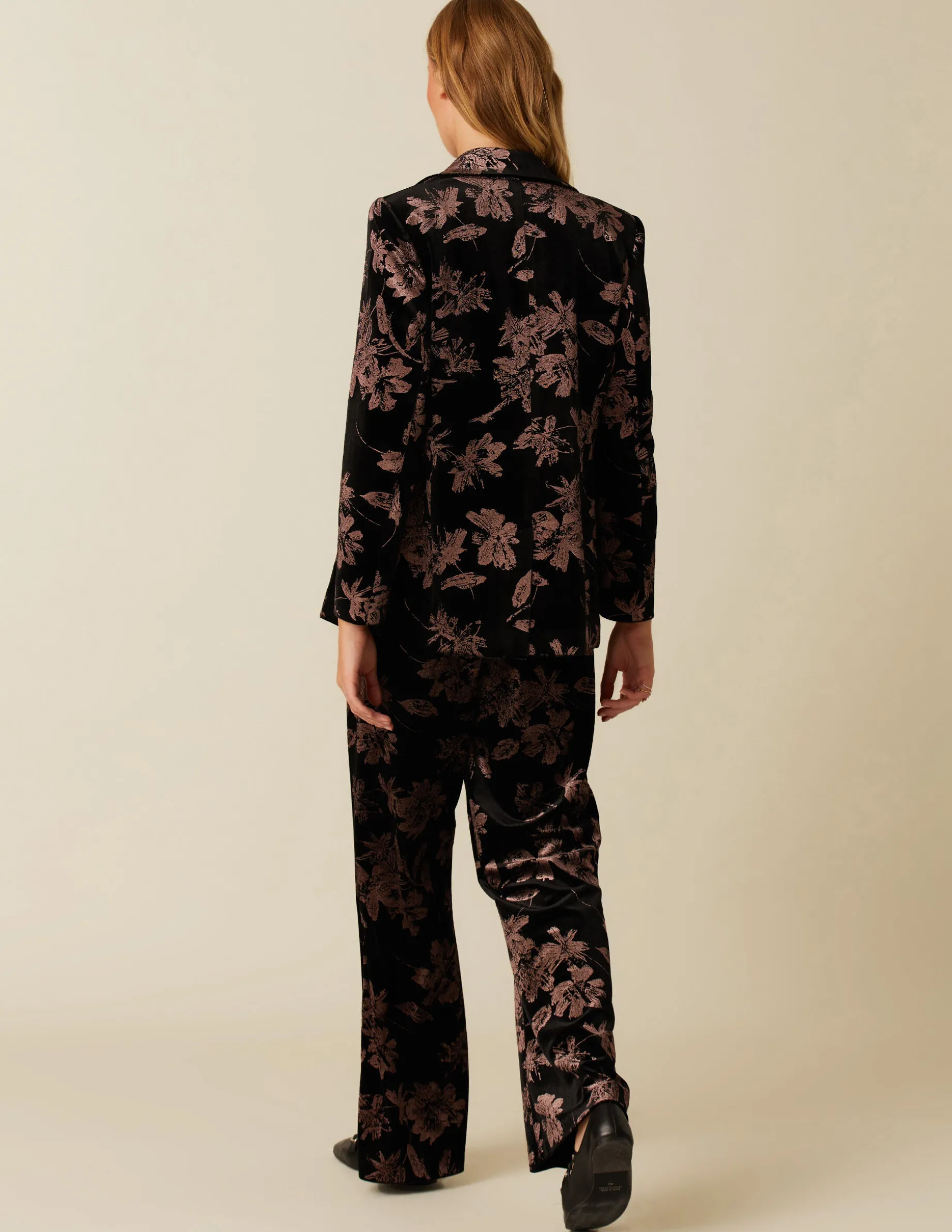 Outlet NÍCOLI BLAZER TERCIOPELO FLOR Mora