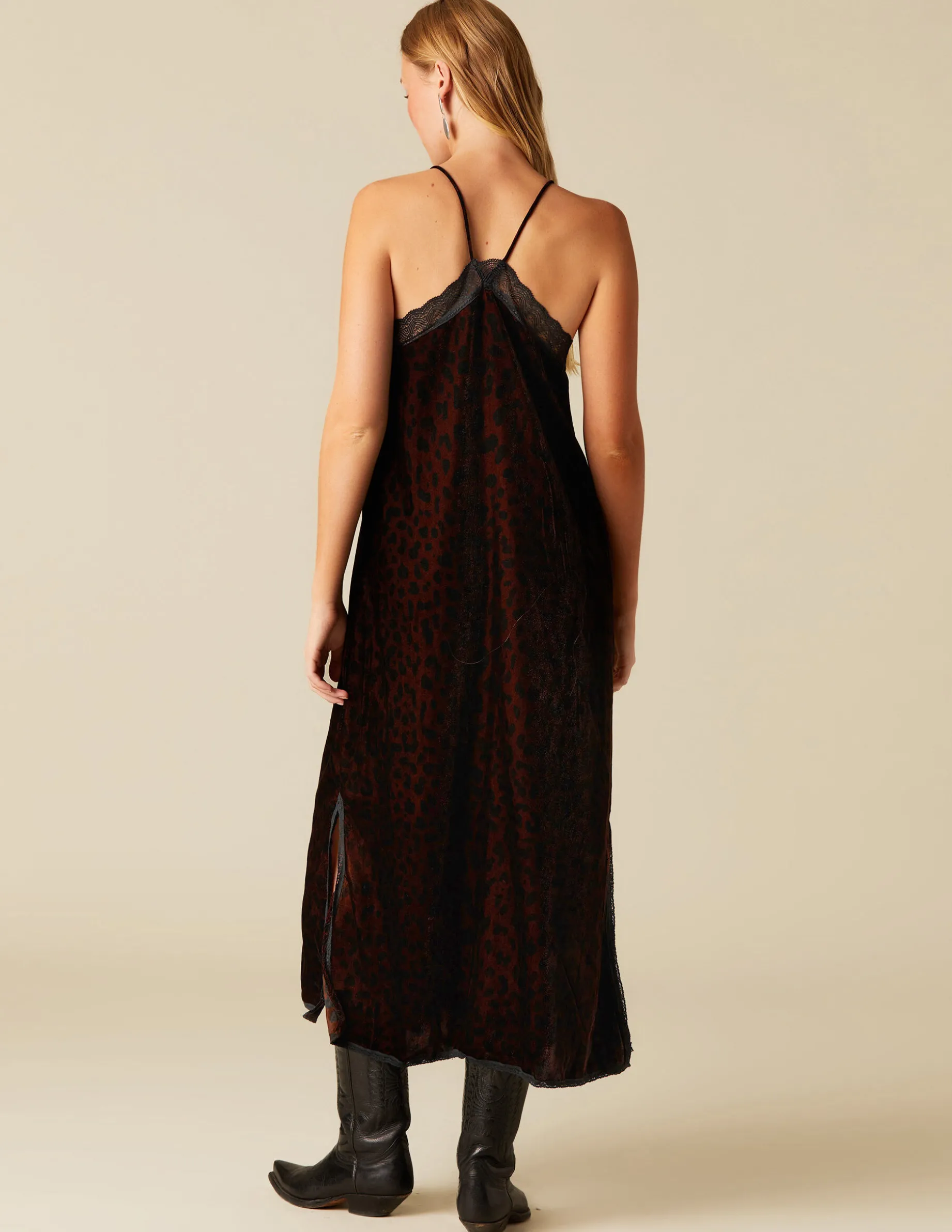 Shop NÍCOLI VESTIDO LENCERO ANIMAL PRINT Marrones